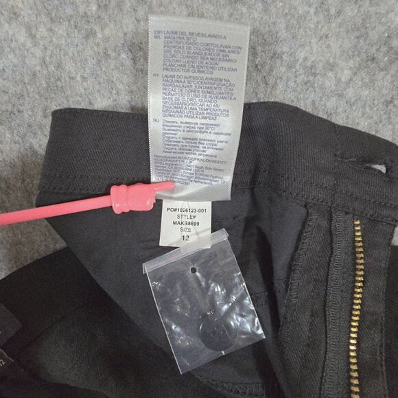 NYDJ Womens NWT Black Solid Lift/Tuck Linen Blend Bermuda Shorts Sz 12 Slimming - Picture 11 of 11